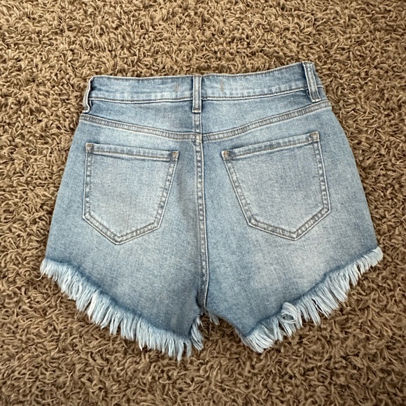 Dry Goods light blue jean shorts - Picture 2 of 3
